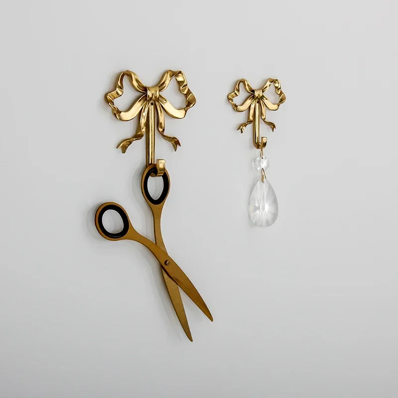 Luxury Solid Brass Bow Shape W - Antique Brass Hook recension och pris