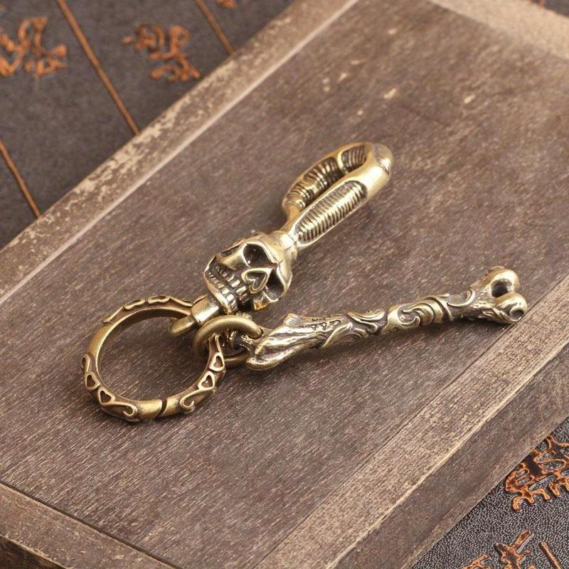 1Pc Solid Brass Keychain Skull - Antique Brass Hook recension och pris